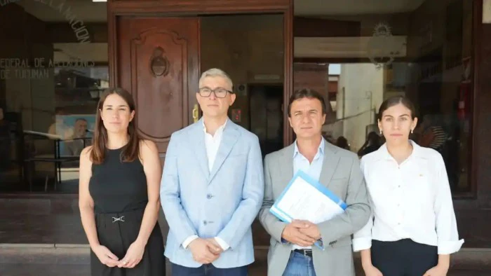 68f6a33b96494_700_394!