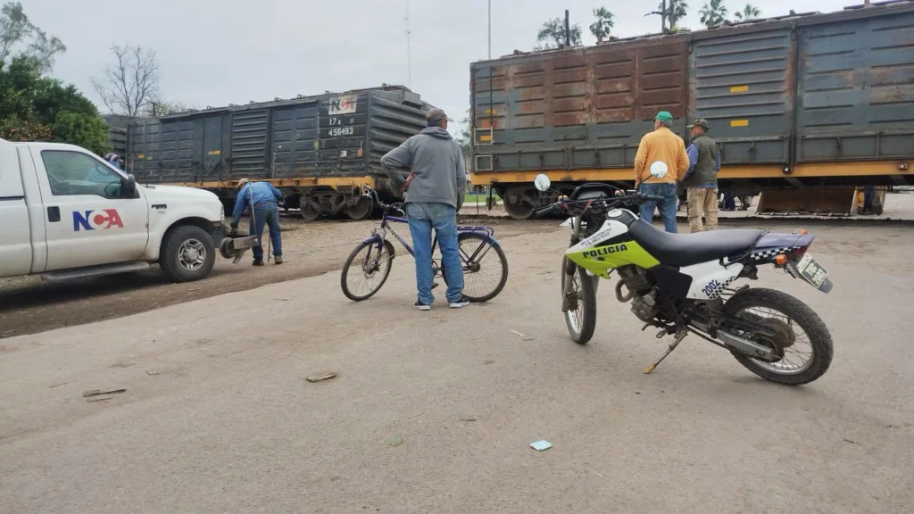 91554_tren_descarrilado_ranchillos_trnco_vias_robo_carga_video