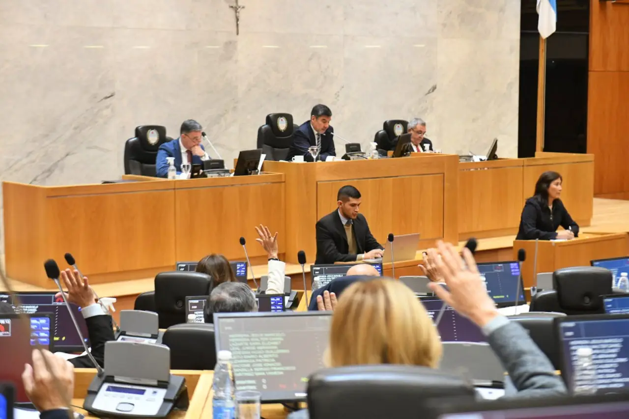 Acevedo-legislatura2