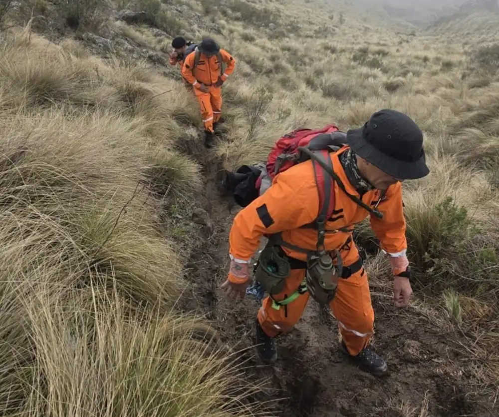 1000x835_estrategia-autoridades-decidieron-realizar-campamento-cumbre-cerro-nunorco-1158728-185942