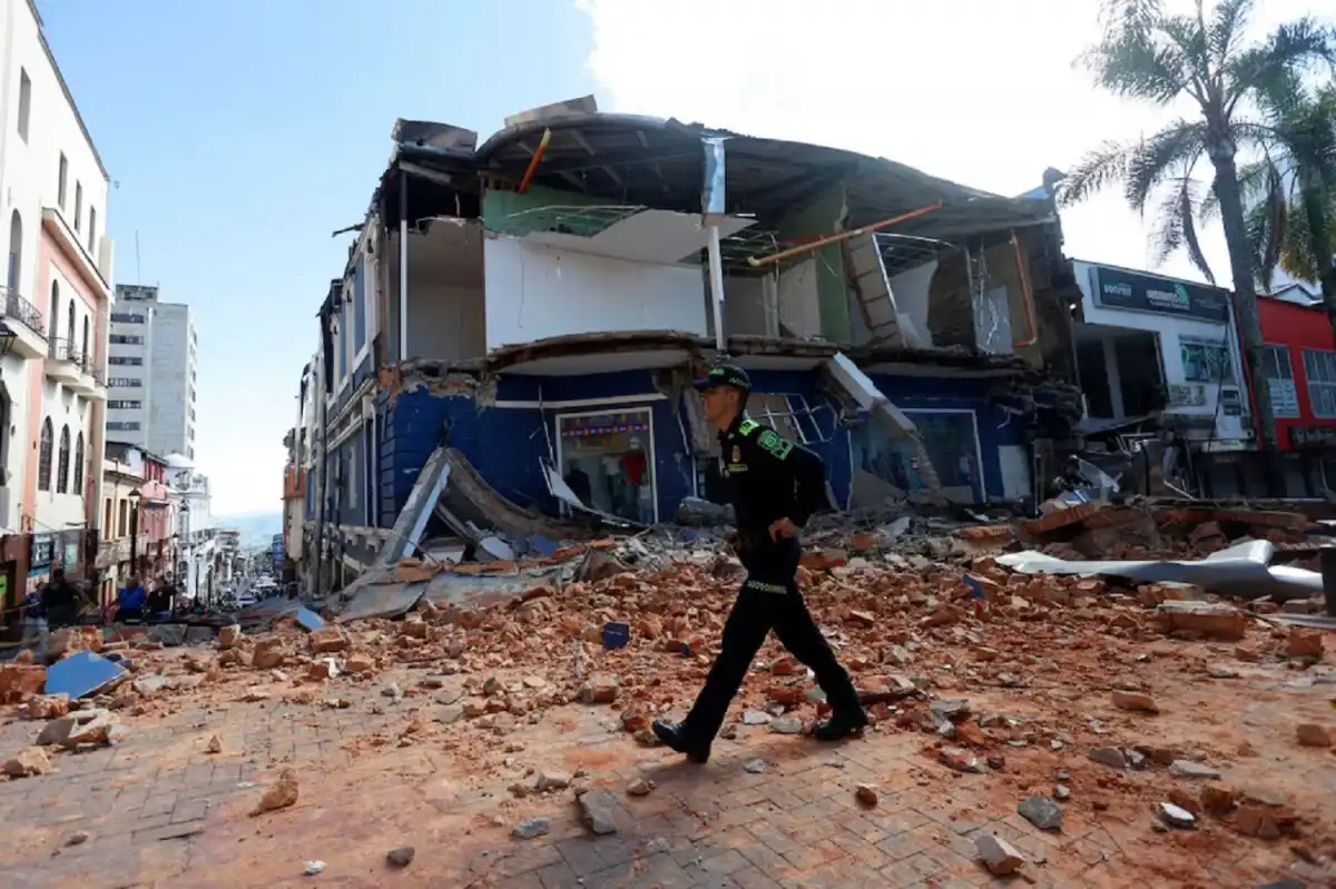 1200x799_terremoto-colombia-hay-111-muertos-87-heridos-tras-sismo-magnitud-74-1149200-160807