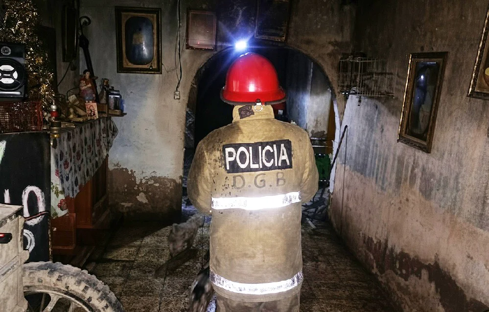 76774_20049_incendio