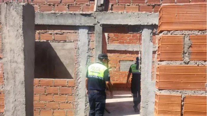 695e7b96bdd28_700_394!