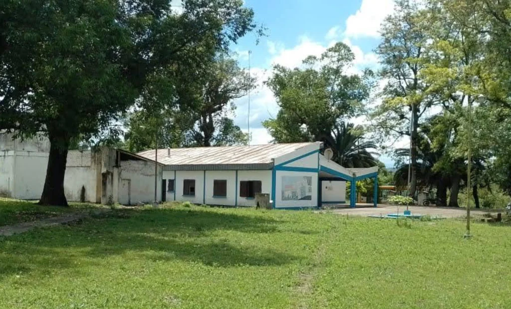 35959_vandalos_roban_escuela_santa_ana_empleado_conmovedor_video