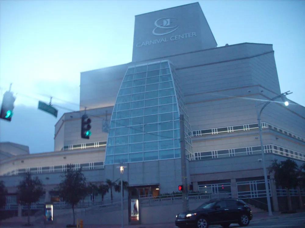 The_Arsht_Center_Looking_North