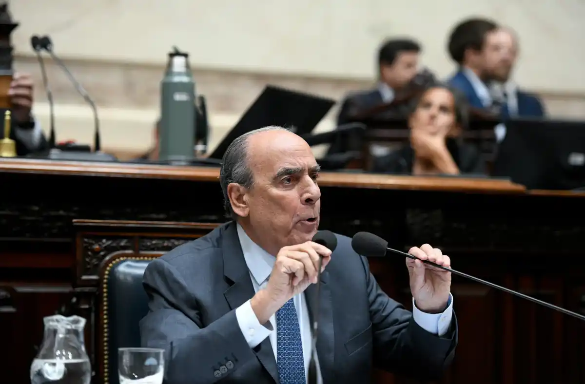 1200x788_guillermo-francos-recinto-prensa-diputados-1099856-150744