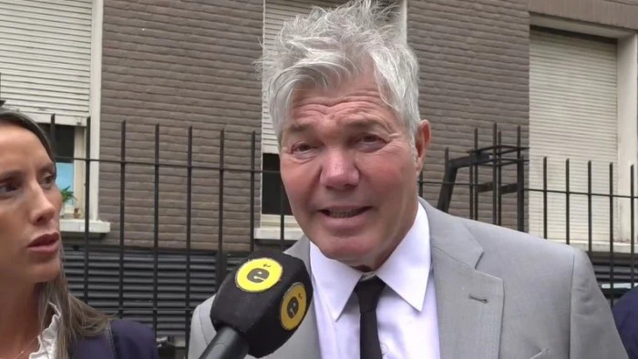 6917563b91e07_700_394!