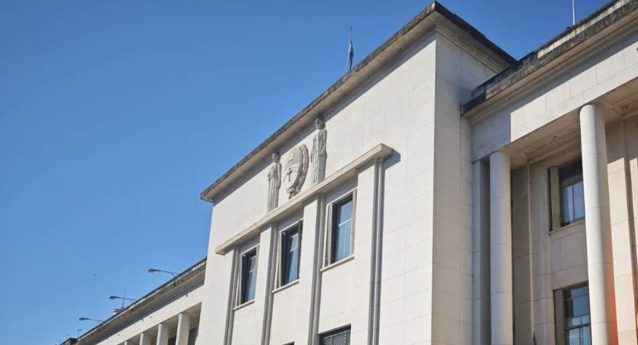 83208_tribunales