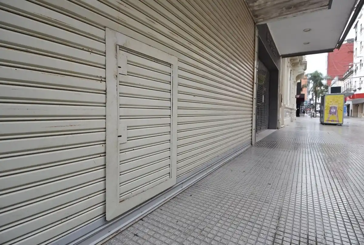 1200x807_como-atendera-comercio-feriado-12-octubre-san-miguel-tucuman-1157375-121310