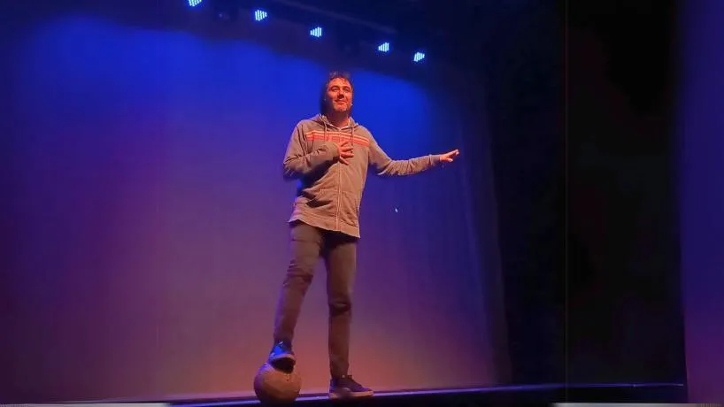 818x460_251118183928_79349