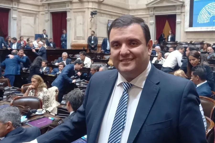 900x600_diputado-nacional-gerardo-huesen-1038540-143300